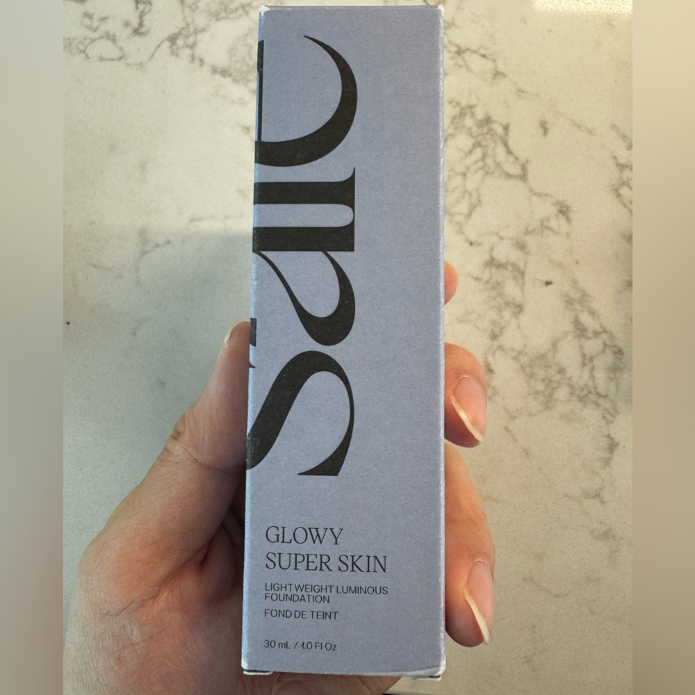 Saie glowy super skin tint foundation with hyaluronic acid shade 3